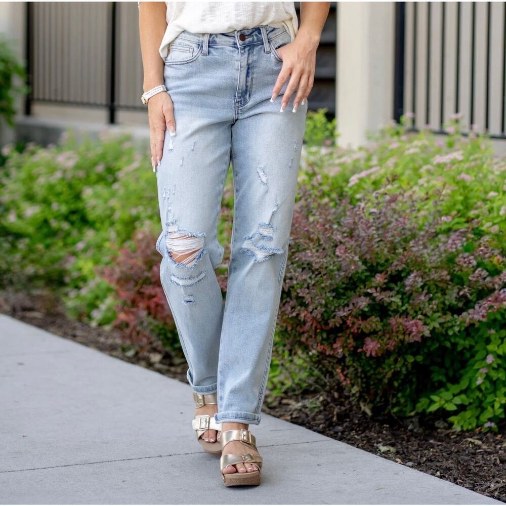 Judy Blue Light Wash Boyfriend Fit Jeans Stretch Size 14W